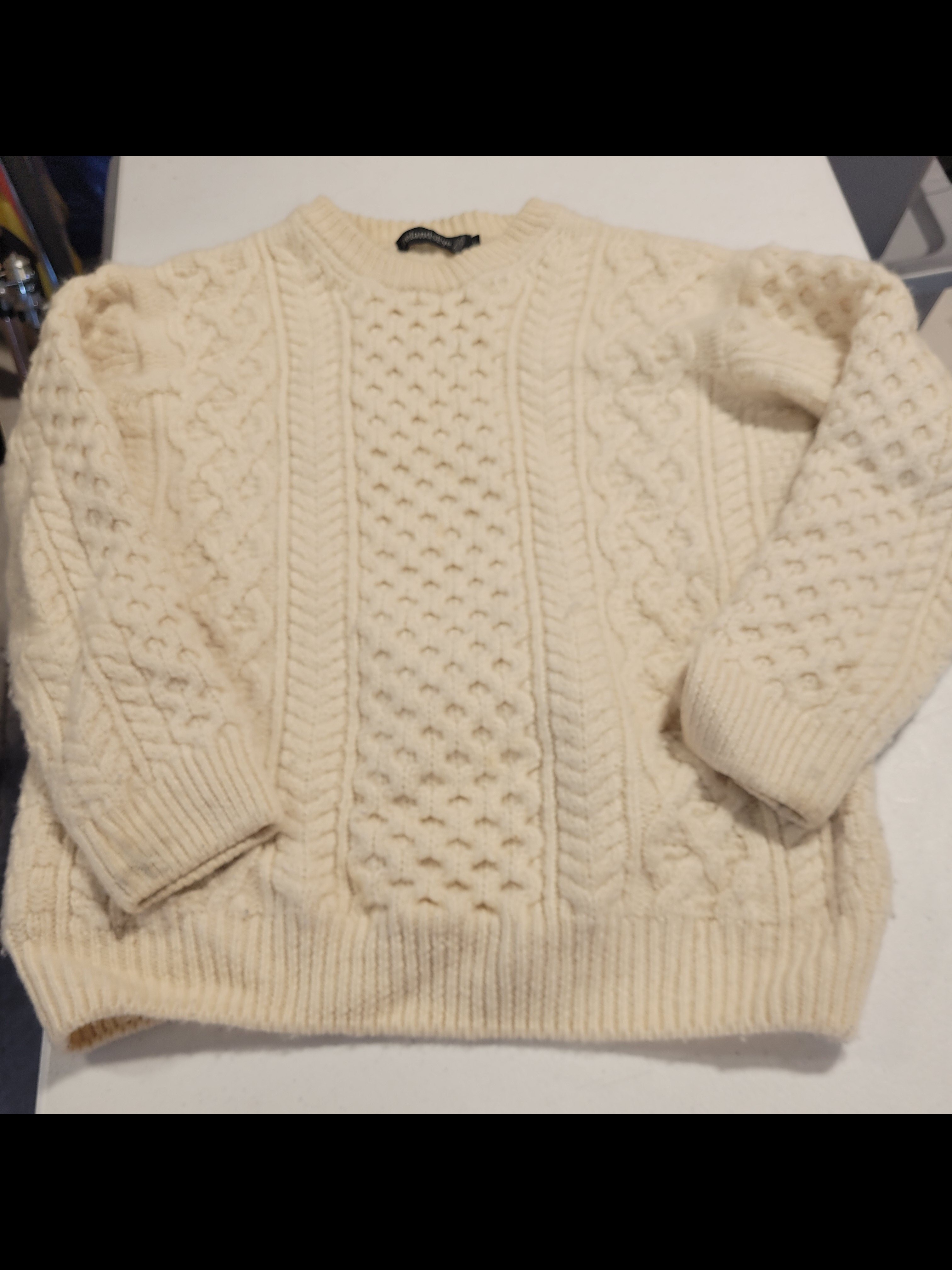 Women's Cream Cable-Texture Crewneck Sweater